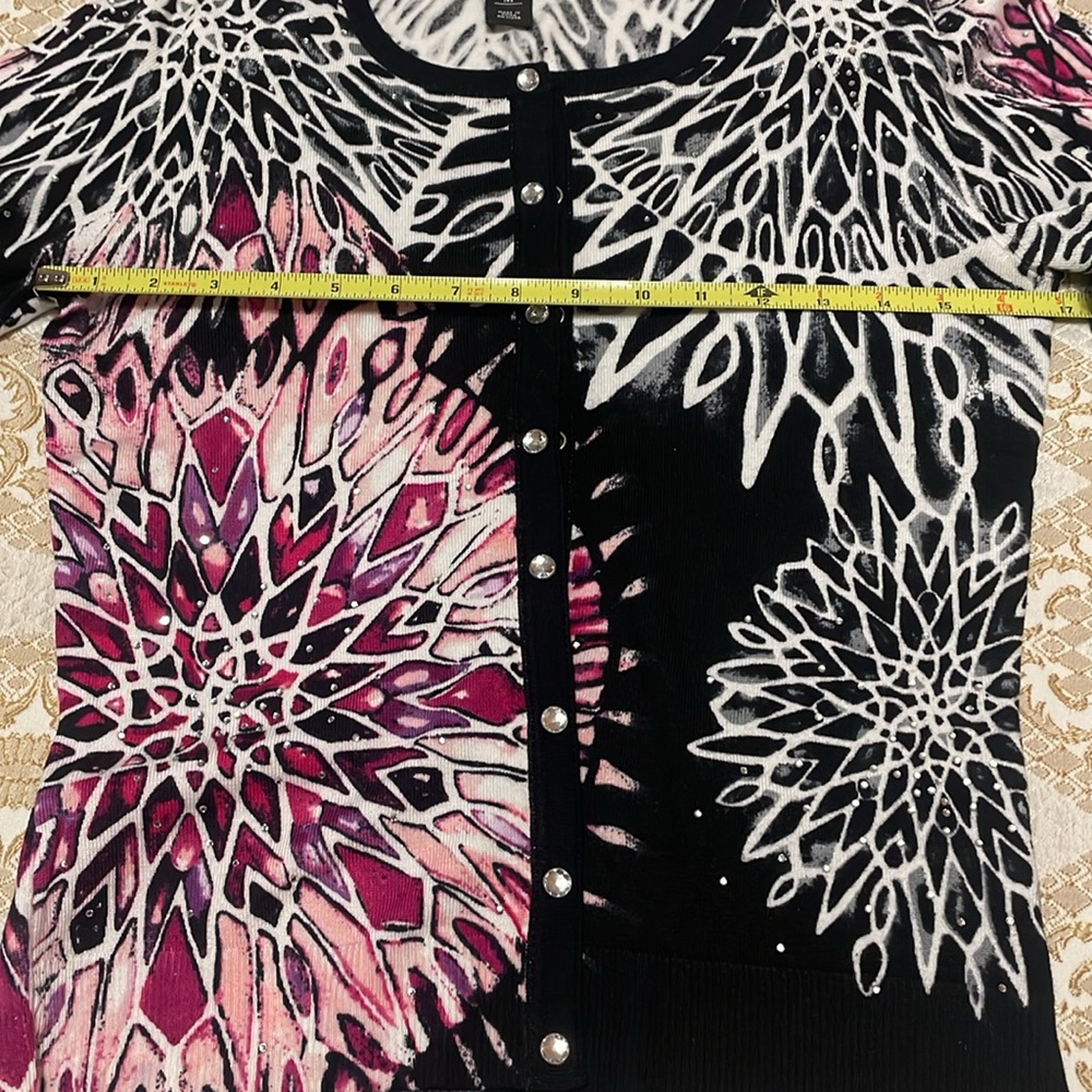 Women’s WHITE HOUSE BLACK MARKET 3/4 Sleeve Floral Sweater Size M - Picture 7 of 11